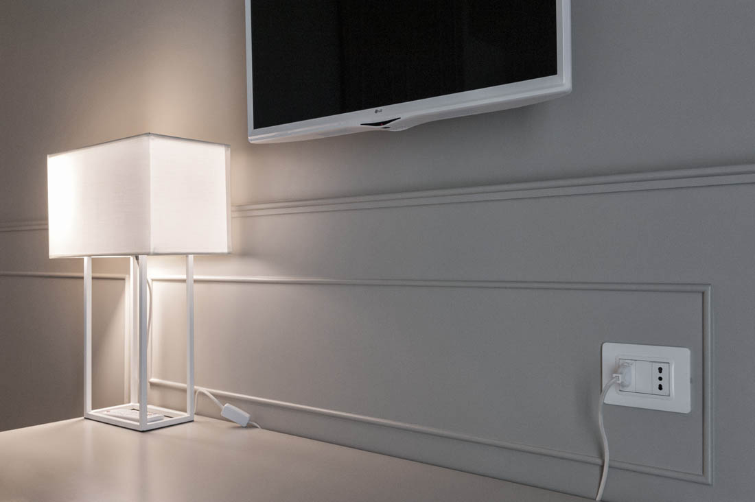 Power outlet minimal white Hotel